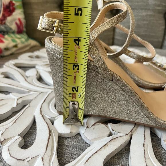 Badgley Mischka Jewel Rhinestone Wedge Heels Sandals Women’s 9 - Picture 7 of 12